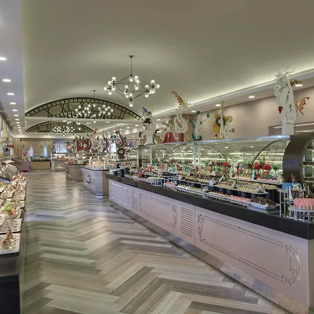 Complex Delphin Diva Premiere Antalya
